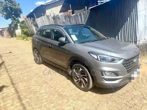 Hyundai Tucson SE FWD 2020 Gray