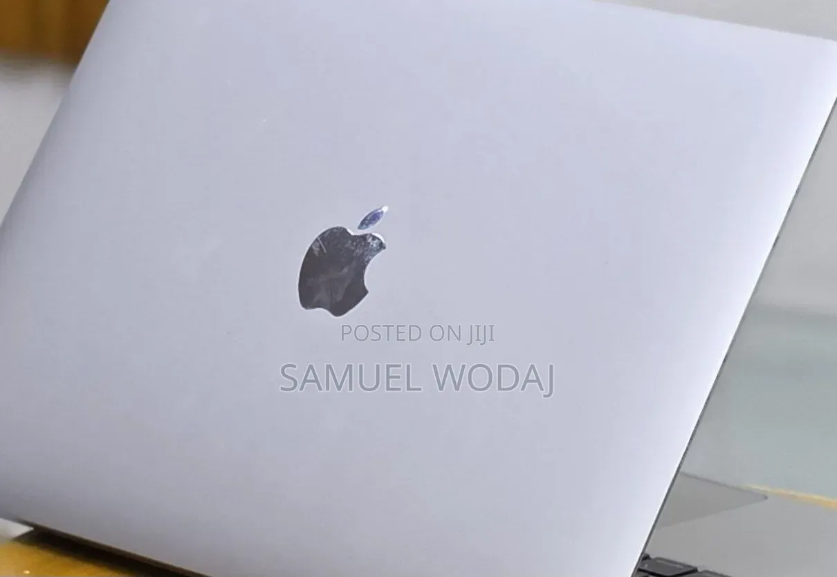 New Laptop Apple MacBook Air 2020 M1 8GB Apple M1 SSD 256GB