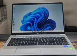 New Laptop HP EliteBook 840 G8 16GB Intel Core i7 SSD 512GB