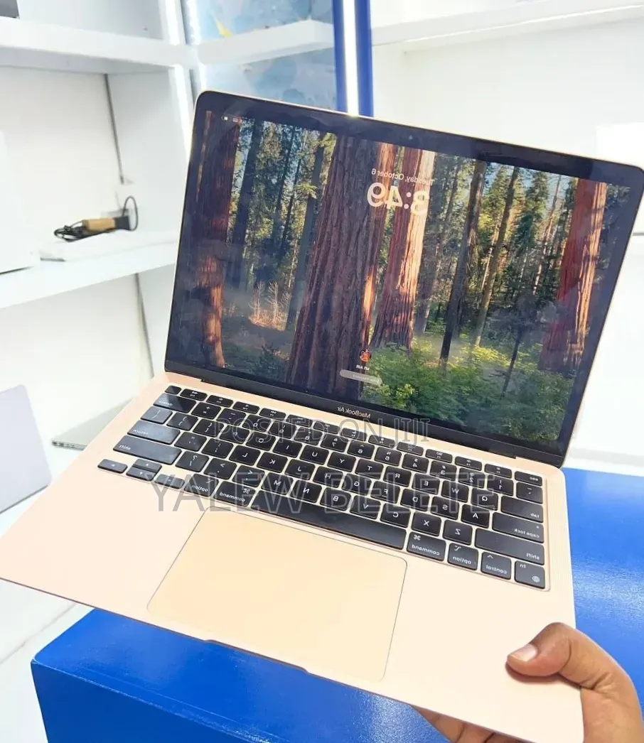 New Laptop Apple MacBook Air 2020 M1 8GB Apple M1 SSD 256GB
