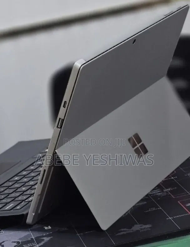 New Laptop Microsoft Surface Pro 7 16GB Intel Core i5 SSD 256GB