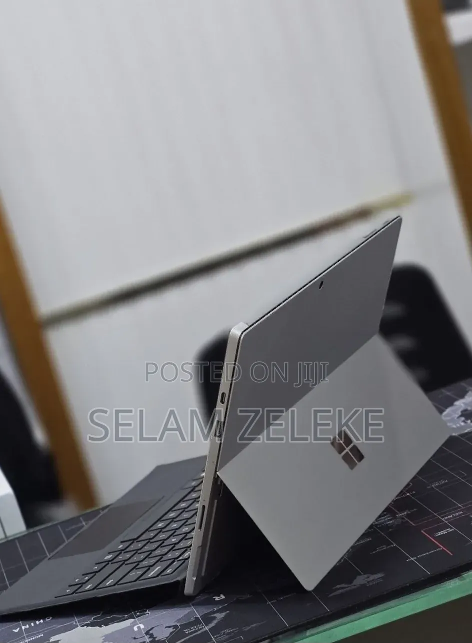 New Laptop Microsoft Surface Pro 7+ 16GB Intel Core i5 SSD 256GB