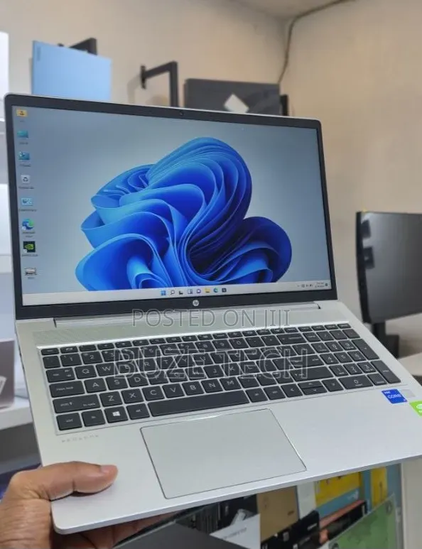 New Laptop HP ProBook 450 G8 16GB Intel Core i7 SSD 512GB