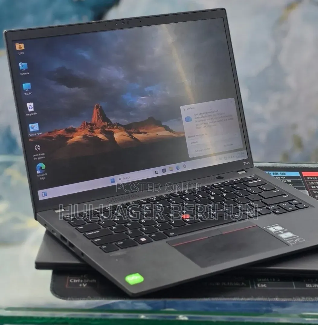 New Laptop Lenovo ThinkPad T14s G4 32GB Intel Core i7 SSD 512GB