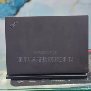 New Laptop Lenovo ThinkPad T14s G4 32GB Intel Core i7 SSD 512GB