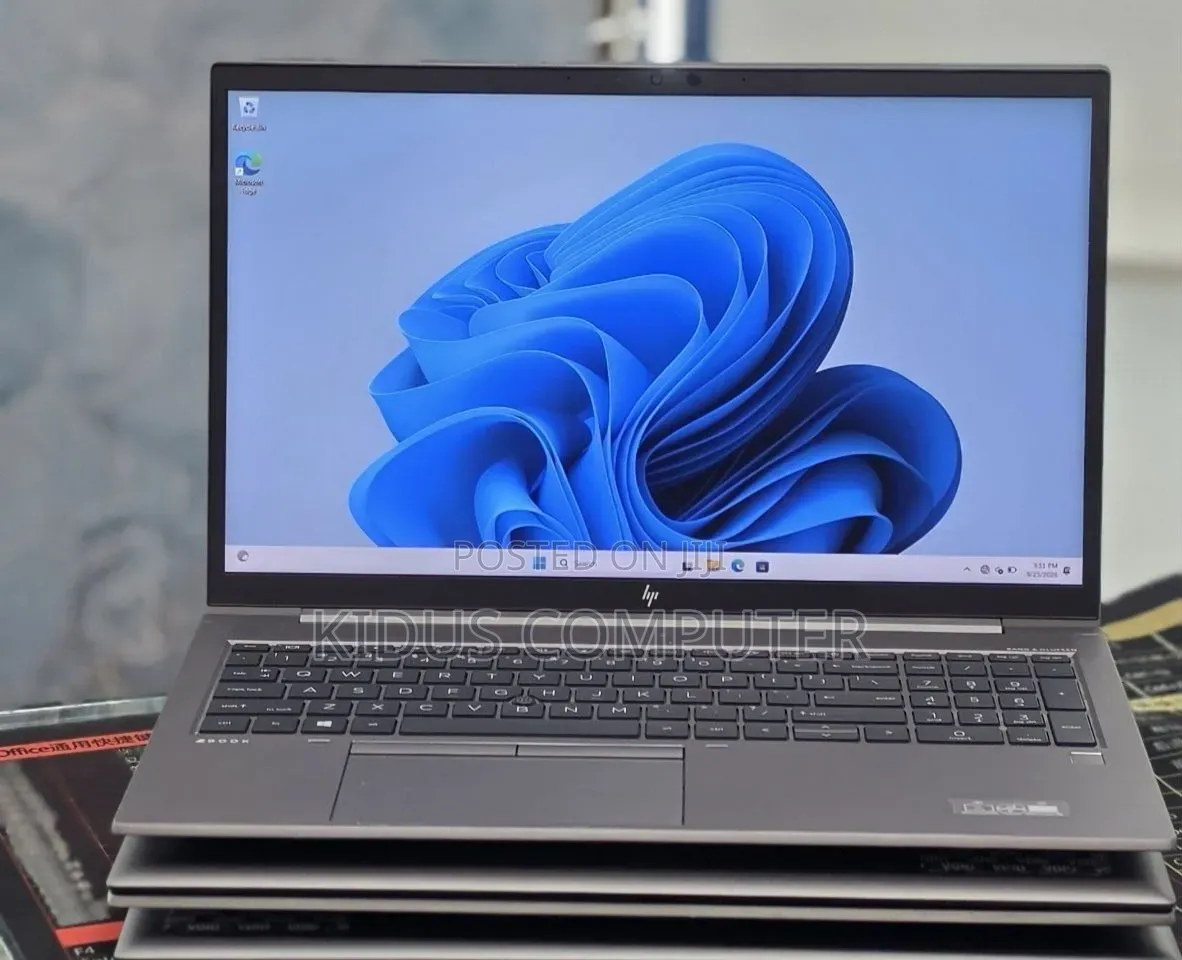 New Laptop HP ZBook Fury 15 G8 16GB Intel Core i5 SSD 512GB
