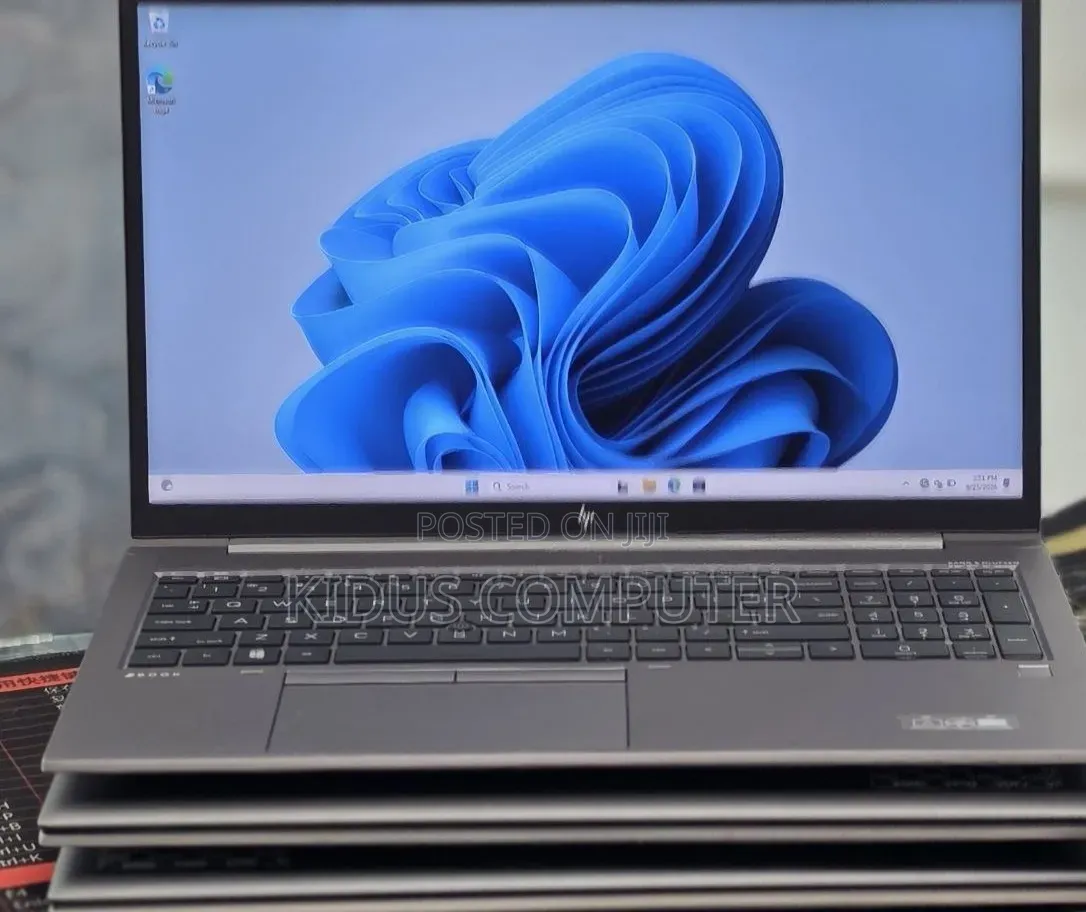 New Laptop HP ZBook Fury 15 G8 16GB Intel Core i5 SSD 512GB