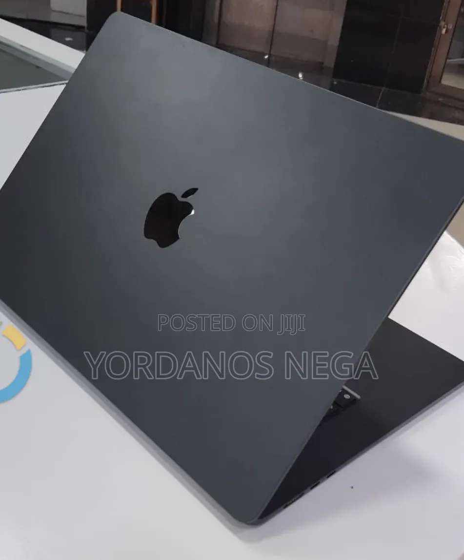 New Laptop Apple MacBook Air 2026 M5 16GB Apple M5 SSD 512GB