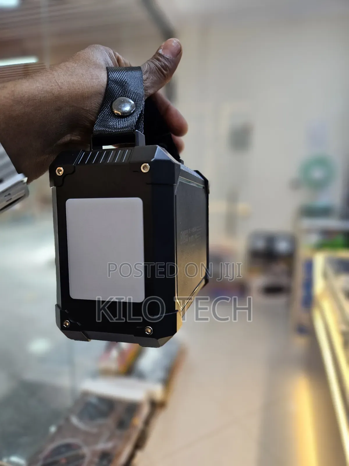​Rugga's HMA-80 80,000mAh 22.5W Rugged Power Bank With LED Light