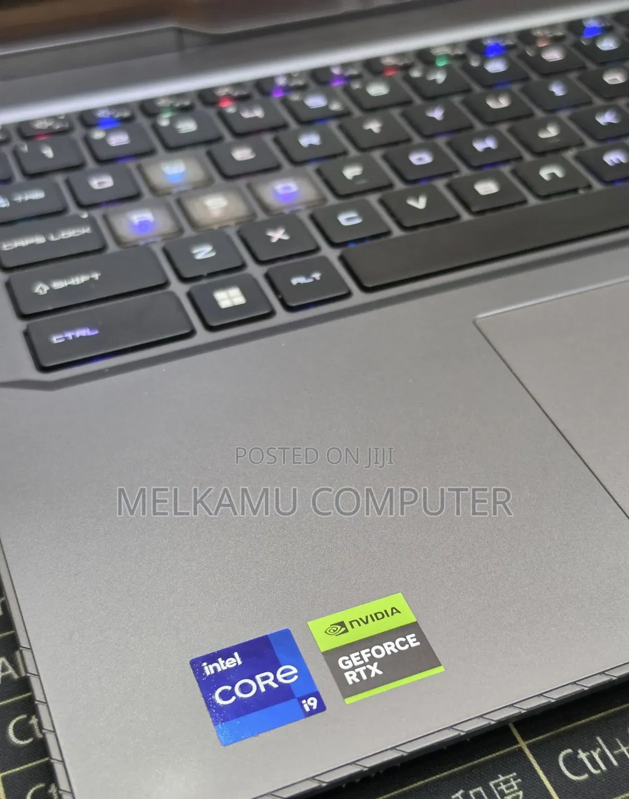 New Laptop MSI Vector 16 HX AI A2XWIG 32GB Intel Core i9 SSD 1T