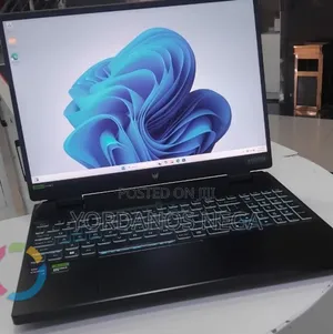 New Laptop Acer Predator Helios 18 PH18-71 16GB Intel Core i9 SSD 1T