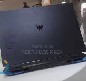 New Laptop Acer Predator Helios 18 PH18-71 16GB Intel Core i9 SSD 1T