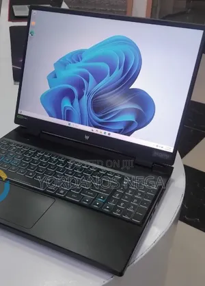 New Laptop Acer Predator Helios 18 PH18-71 16GB Intel Core i9 SSD 1T