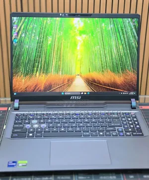 New Laptop MSI Vector 16 HX AI A2XWIG 32GB Intel Core i9 SSD 1T