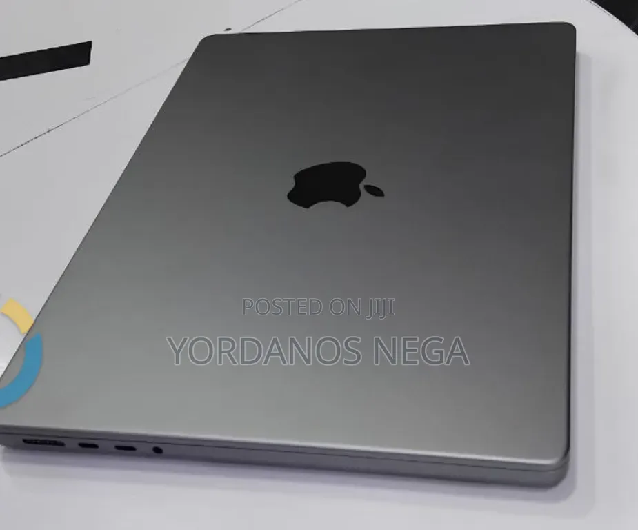 New Laptop Apple MacBook Pro 2021 M1 32GB Apple M1 Pro SSD 512GB