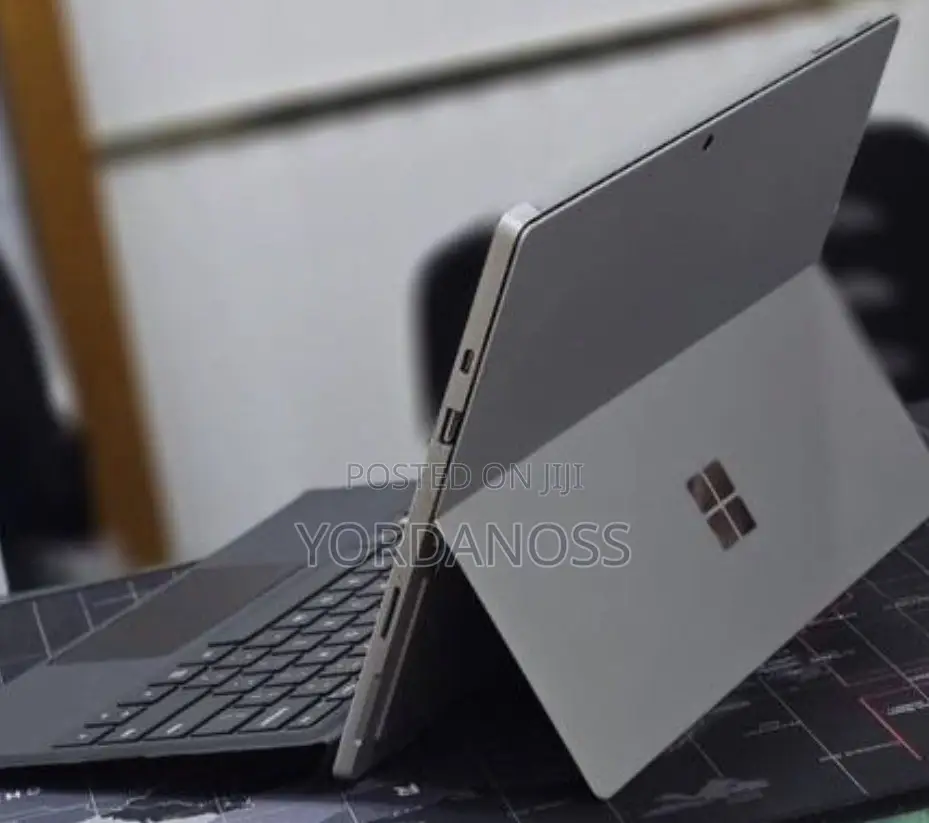 New Laptop Microsoft Surface Pro 7 16GB Intel Core i5 SSD 256GB