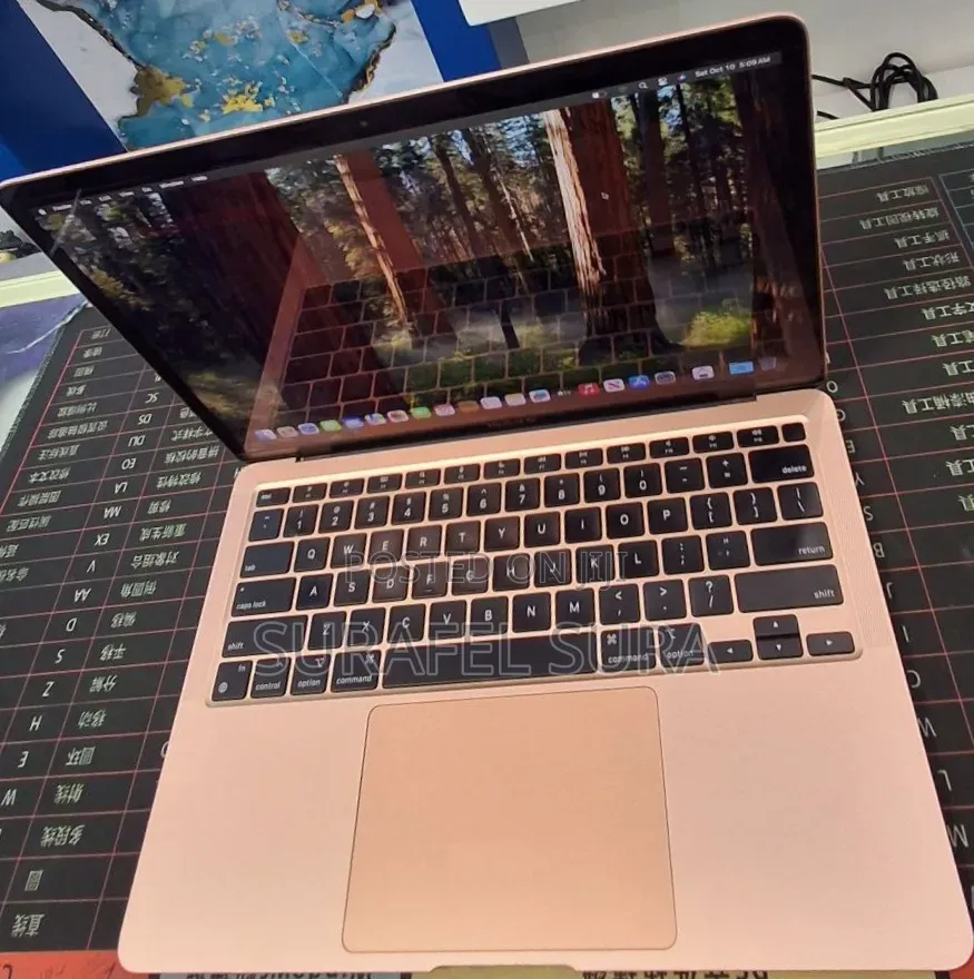 New Laptop Apple MacBook Air 2020 M1 8GB Apple M1 SSD 256GB