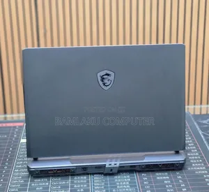 New Laptop MSI Vector GP68 HX 13V 32GB Intel Core i9 SSD 1T