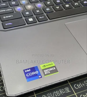 New Laptop MSI Vector GP68 HX 13V 32GB Intel Core i9 SSD 1T