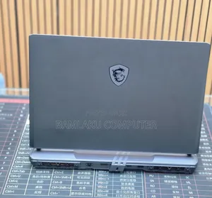 New Laptop MSI Vector GP68 HX 13V 32GB Intel Core i9 SSD 1T