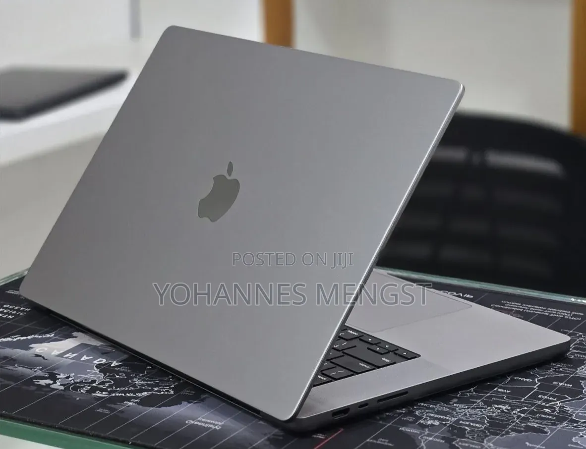 New Laptop Apple MacBook Pro 2023 M2 16GB Apple M2 SSD 1T