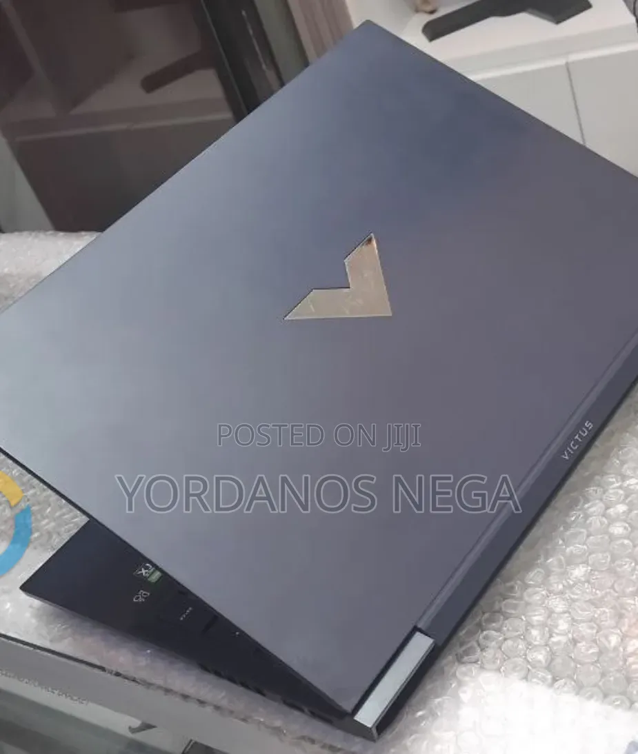New Laptop HP Victus 15 16GB Intel Core i7 SSD 512GB