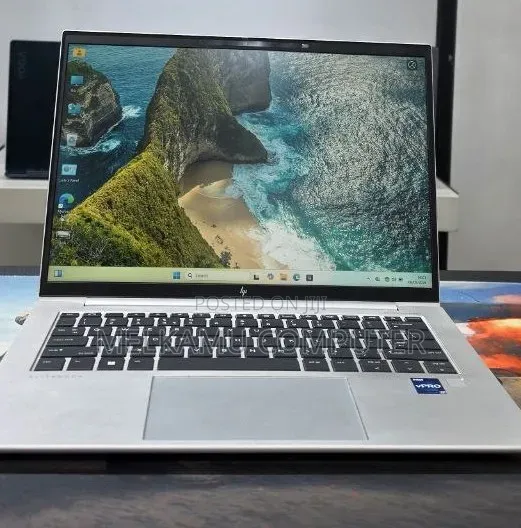 New Laptop HP EliteBook 840 G9 16GB Intel Core i7 SSD 512GB