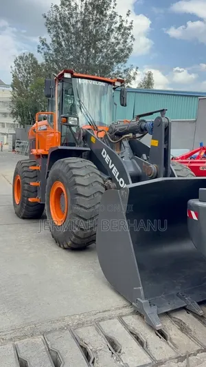 Develon Loader