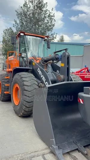 Develon Loader