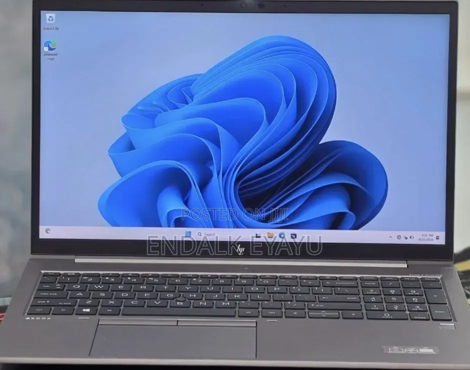 New Laptop HP 16GB Intel Core i5 SSD 512GB