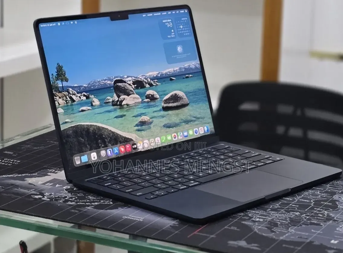 New Laptop Apple MacBook Air 2025 M4 16GB Apple M4 SSD 256GB