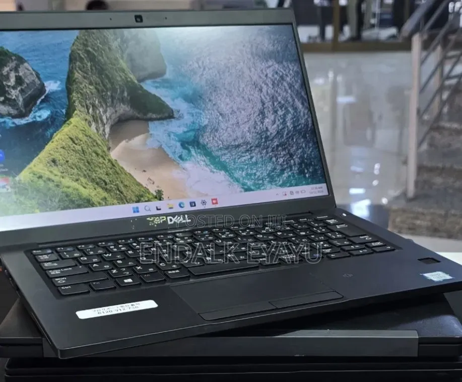 New Laptop Dell Latitude 7390 8GB Intel Core i5 SSD 256GB