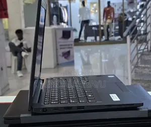 New Laptop Dell Latitude 7390 8GB Intel Core i5 SSD 256GB