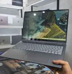 New Laptop Lenovo Yoga 260 16GB Intel Core Ultra 5 SSD 512GB