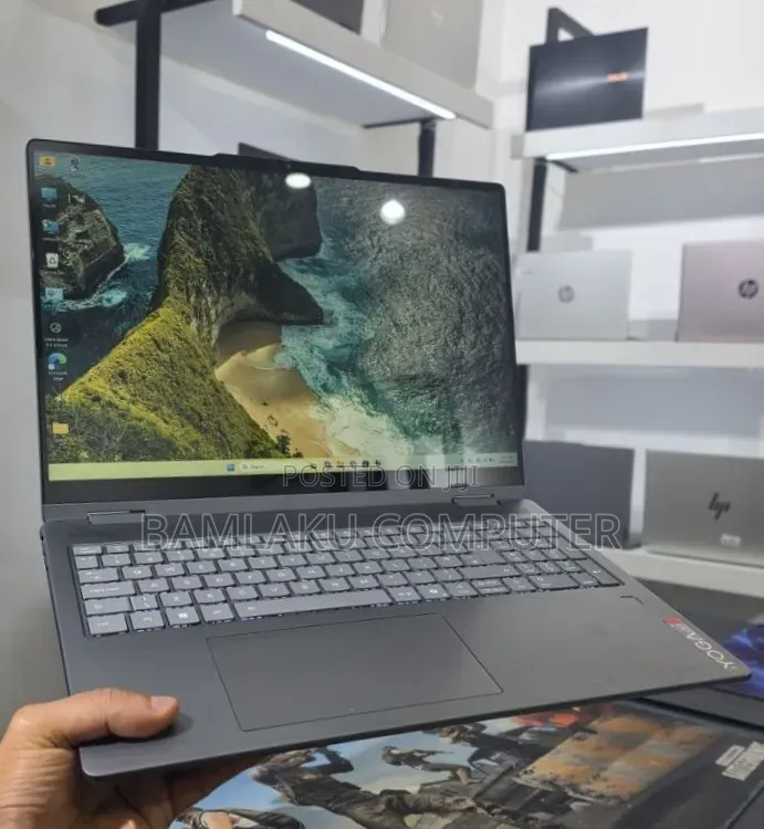 New Laptop Lenovo Yoga 260 16GB Intel Core Ultra 5 SSD 512GB