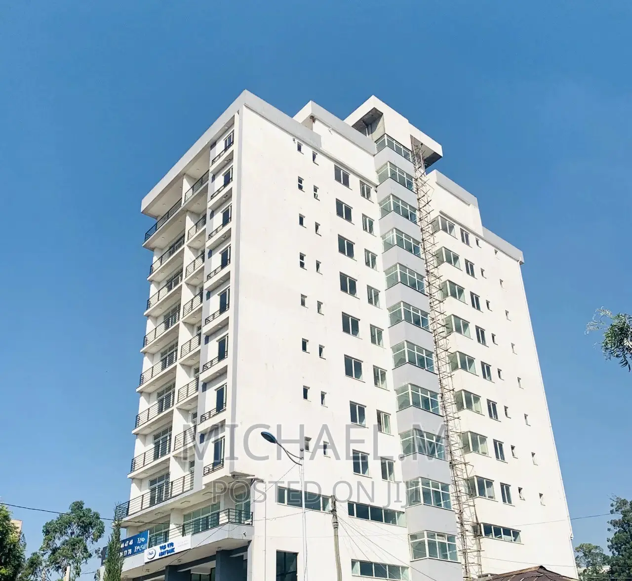 Furnished 3bdrm Apartment in Siket Realestate, Gullele for sale