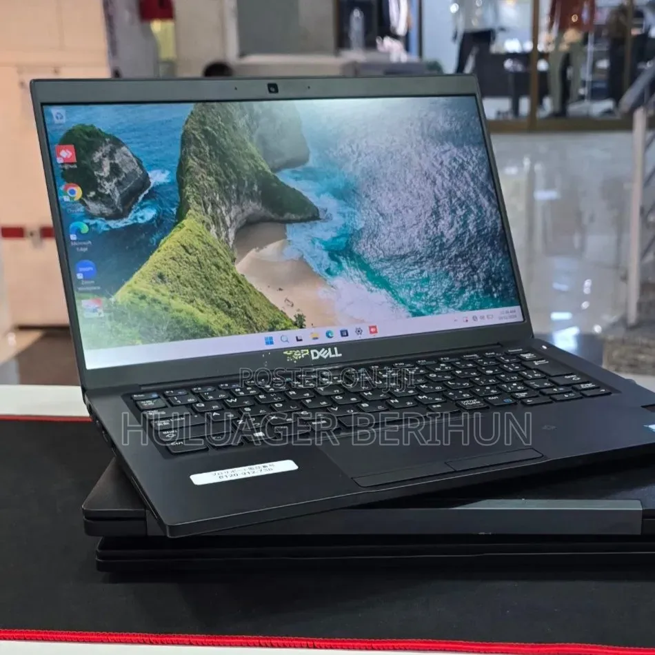 New Laptop Dell Latitude 7390 8GB Intel Core i5 SSD 256GB