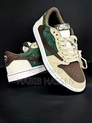  Travis Scott X Air Jordan 1 Low OG