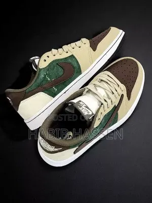  Travis Scott X Air Jordan 1 Low OG