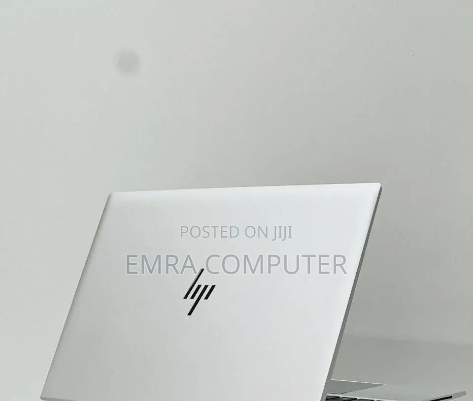 New Laptop HP EliteBook 830 G8 8GB Intel Core i7 SSD 512GB