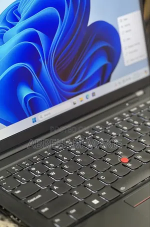 New Laptop Lenovo ThinkPad X1 Carbon Gen11 16GB Intel Core i7 SSD 512GB