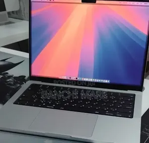New Laptop Apple MacBook Pro 2024 M4 16GB Apple M4 SSD 512GB