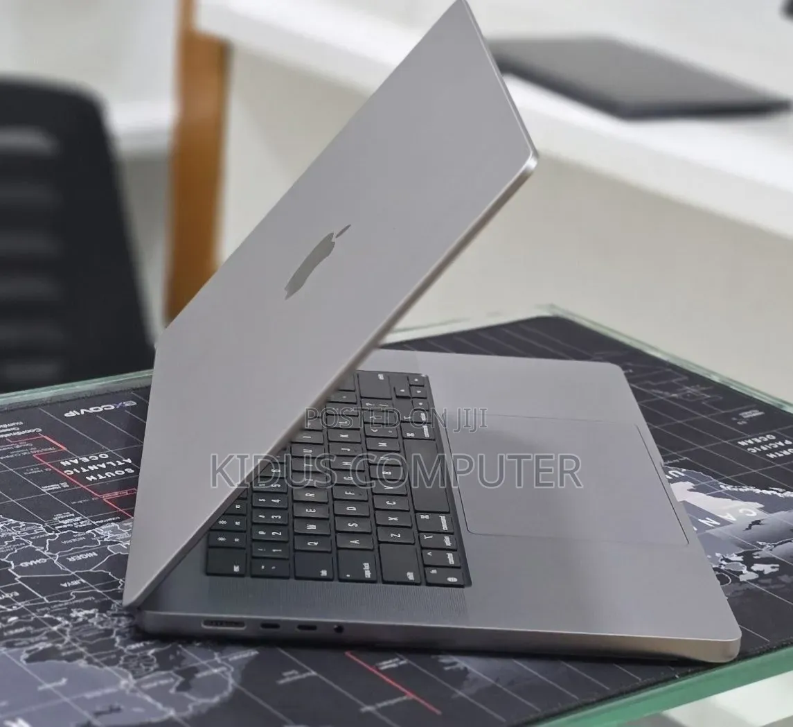 New Laptop Apple MacBook Air 2023 M2 16GB Apple M2 SSD 1T