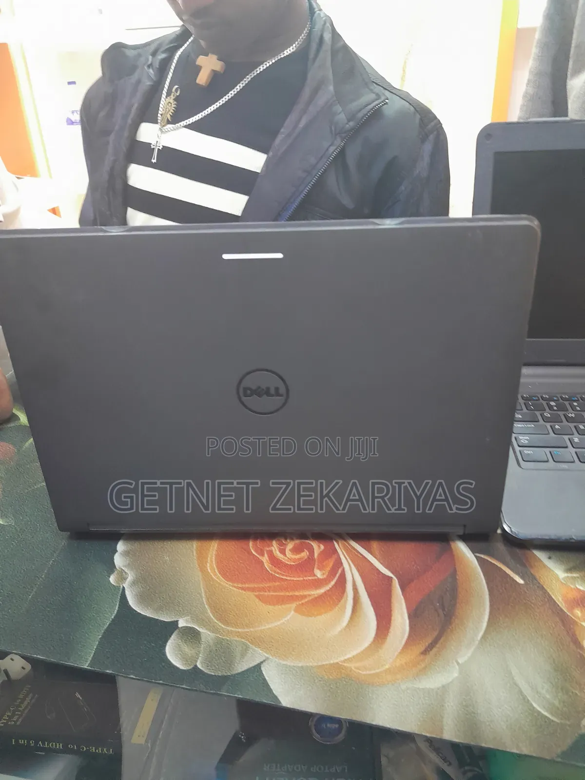 New Laptop Dell Latitude 3390 4GB AMD A6 HDD 320GB