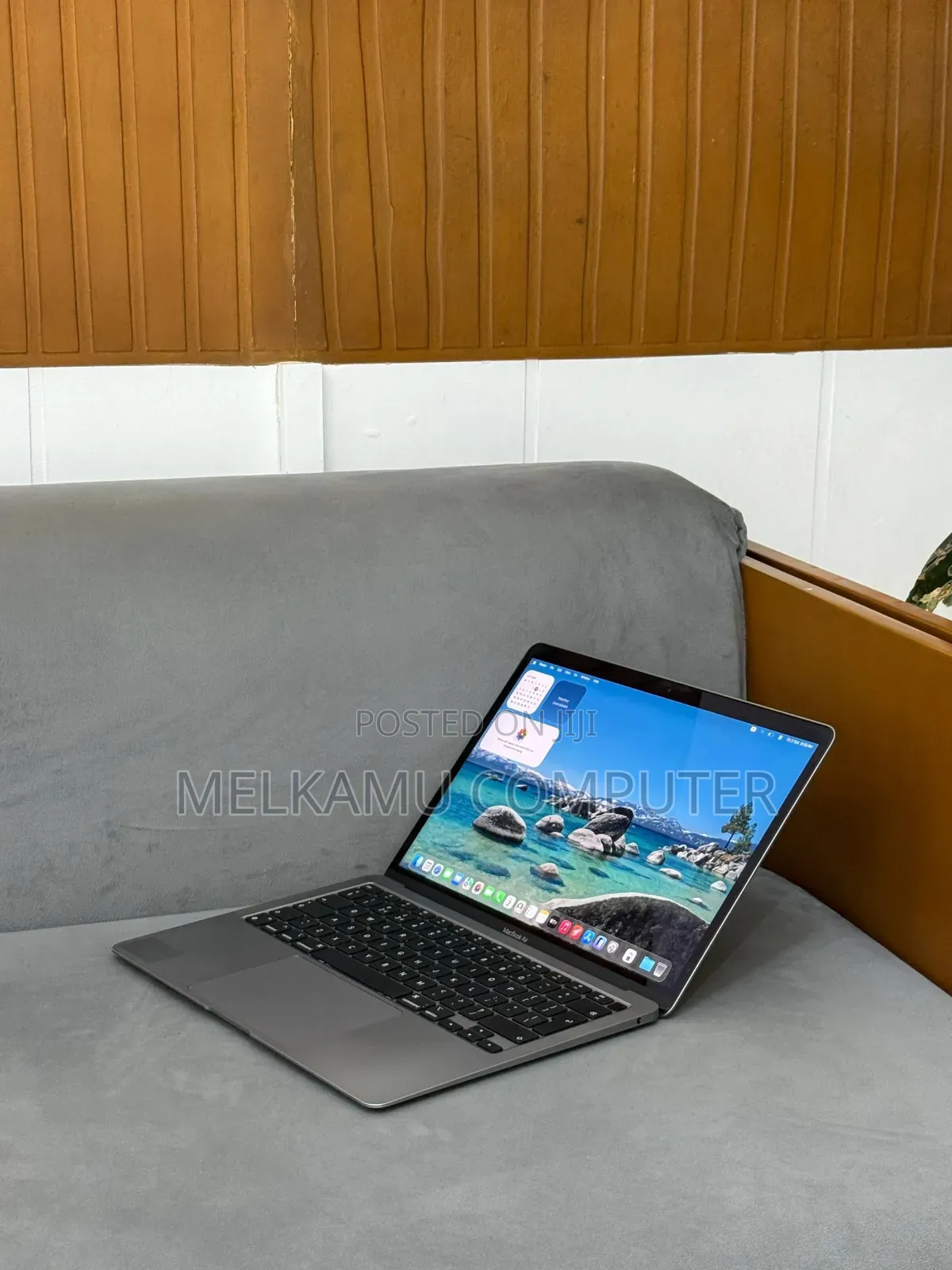 New Laptop Apple MacBook Air 2020 M1 8GB Apple M1 SSD 256GB