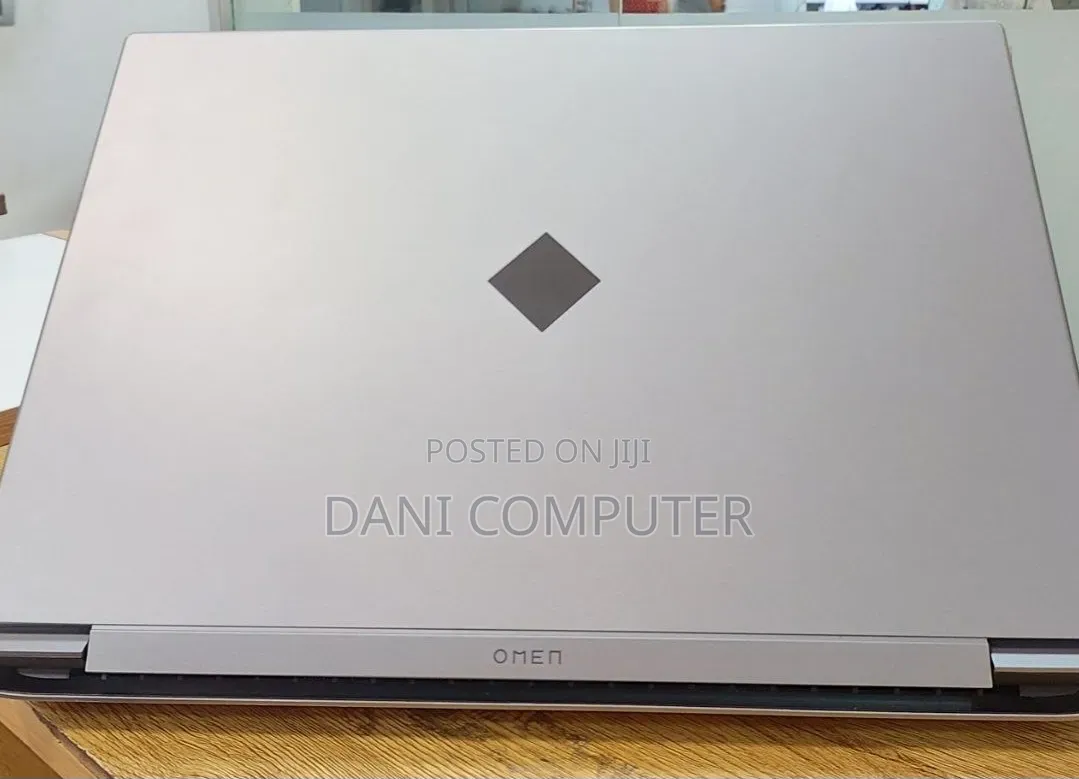New Laptop HP Omen 16 16GB Intel Core i7 SSD 1T