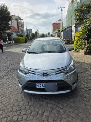Toyota Yaris 2014 Silver