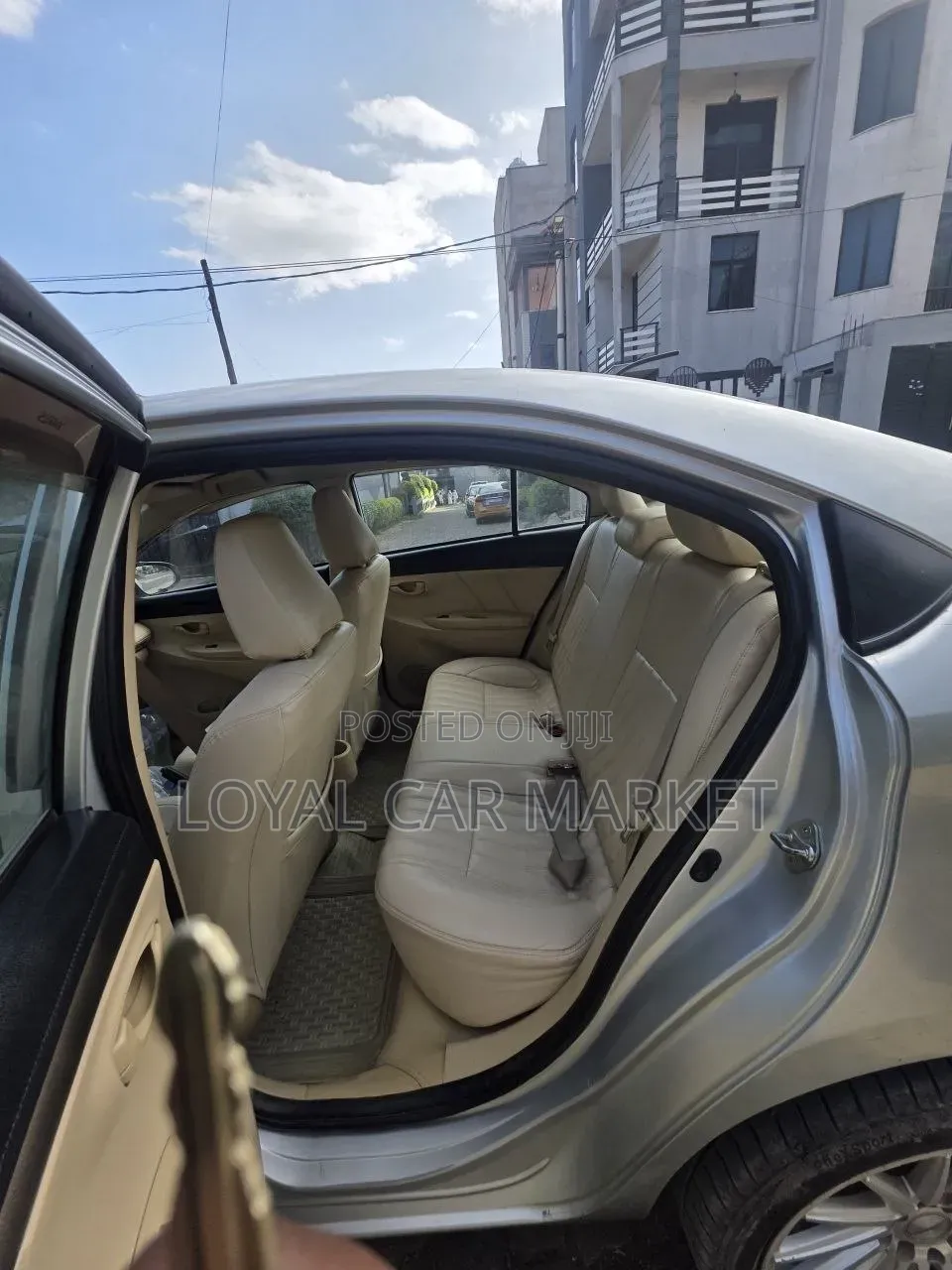 Toyota Yaris 2014 Silver