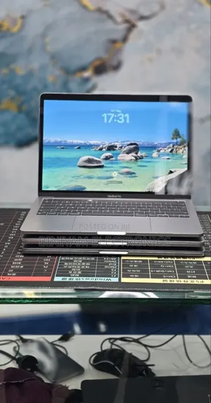 New Laptop Apple MacBook Pro 2020 M1 8GB Apple M1 Pro SSD 512GB
