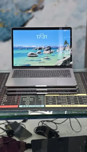 New Laptop Apple MacBook Pro 2020 M1 8GB Apple M1 Pro SSD 512GB